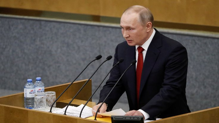 Putin'e 2036'ya kadar iktidar yolu açılıyor