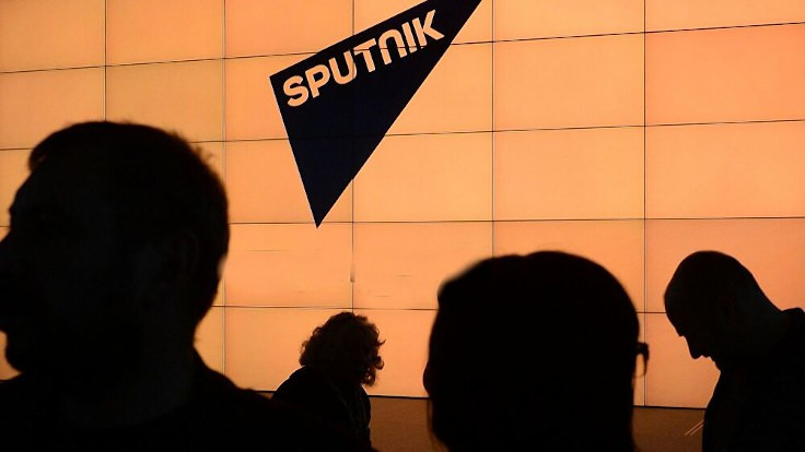 Sputnik çalışanı gazeteciler serbest bırakıldı