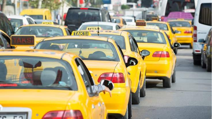 Taksilerin trafiğe çıkışlarına korona virüsü sınırlaması
