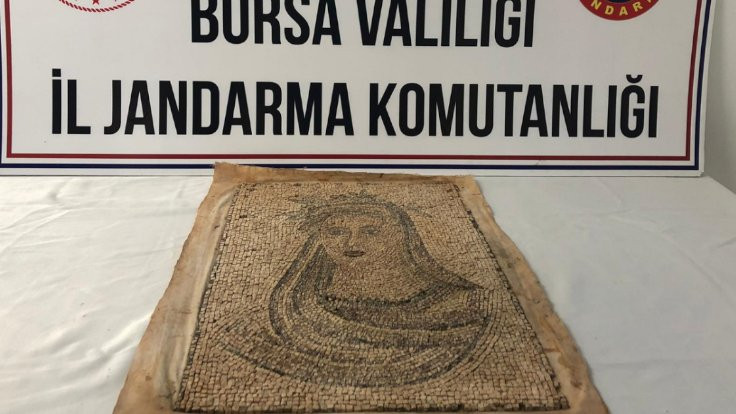 Bursa'da bin 300 yıllık mozaik bulundu