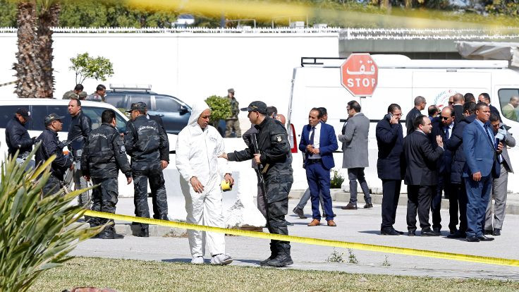 Tunus'ta ABD Büyükelçiliği yakınında bombalı saldırı