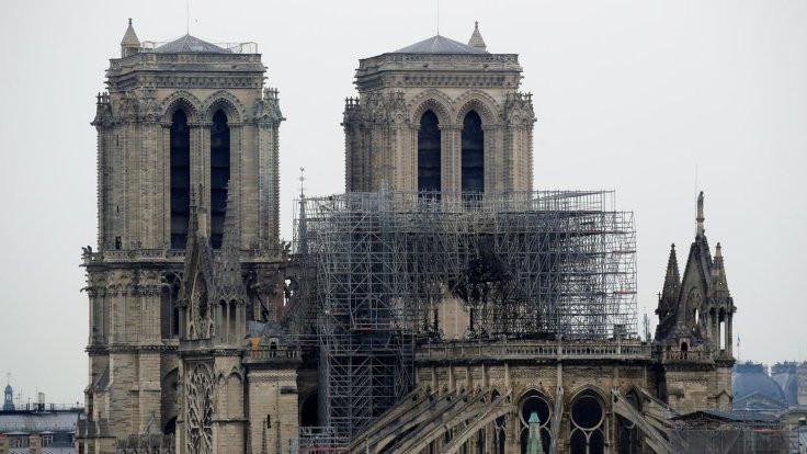 Notre Dame Katedrali restorasyonuna korona virüsü engeli