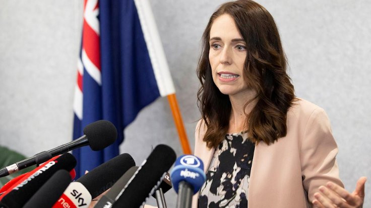 Yeni Zelanda Başbakanı Ardern: Virüse karşı ilk savaşı kazandık, ülkeyi açıyoruz