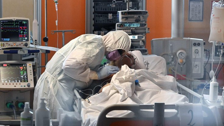 İzmir'de 447 sağlık çalışanı hastalandı