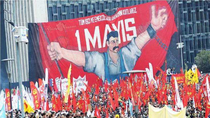 Taksim'de anma, sosyal medyada kutlama