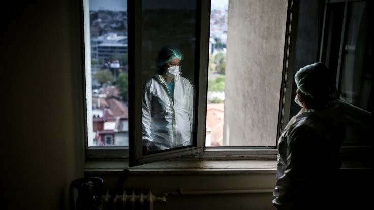 İzmir'de koronaya yakalanan sağlık çalışanı sayısı 466'ya yükseldi