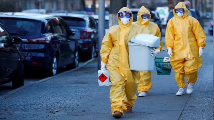Almanya’da bir mezbahada en az 657 kişide virüs tespit edildi