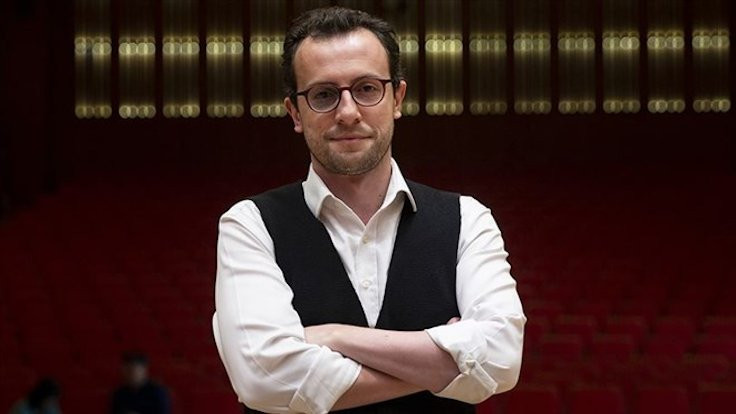 Cumhurbaşkanlığı Senfoni Orkestrası'nın yeni şefi Cemi'i Can Deliorman oldu