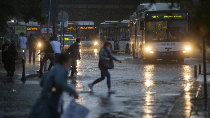 Ankara'da sağanak yağış