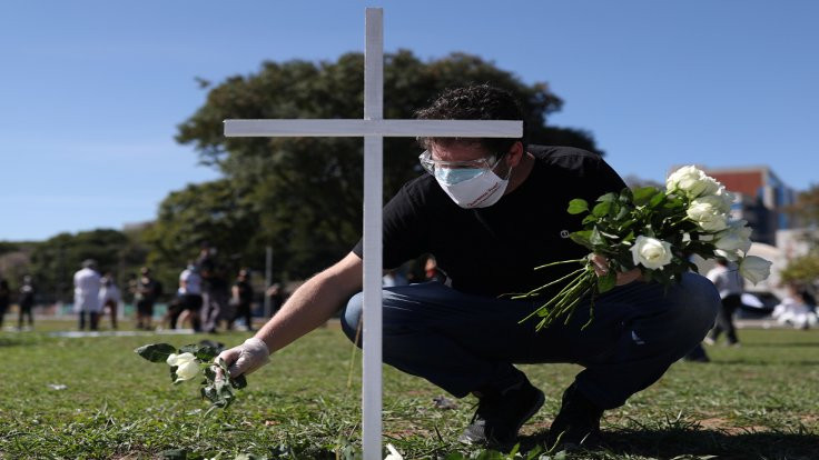 Latin Amerika'da ölü sayısı 100 bini geçti