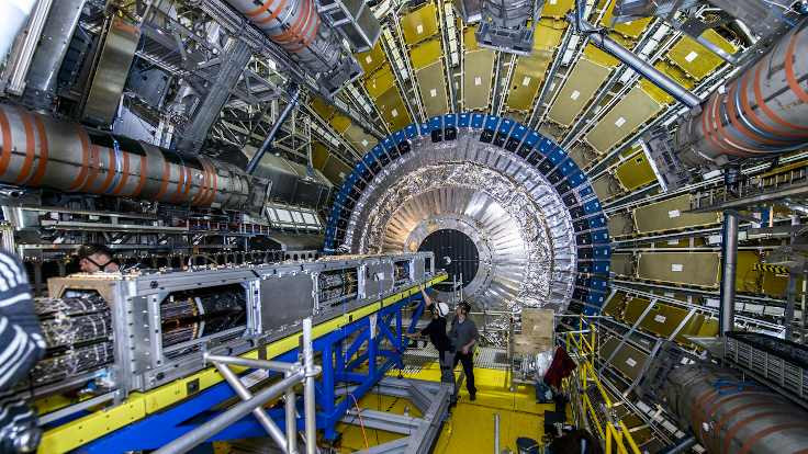 CERN'de en ağır atom altı parçacık gözlendi