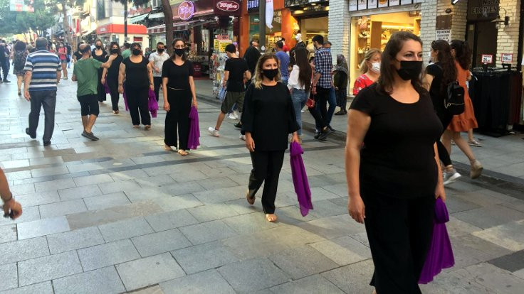 Karşıyaka’da kadınların basın açıklaması: Pandemiyi bahane etme, istismarları önle!