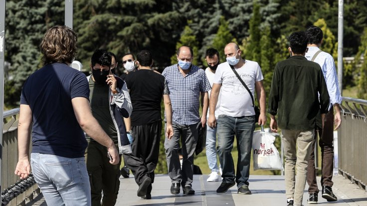 İstanbul, Ankara ve Bursa'da açık alanlarda maske takmak zorunlu oldu