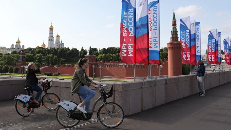 Moskova'da kısıtlamalar hafifletiliyor