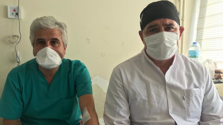 İzmir'de maske uyarısı yapan doktorlara saldırı