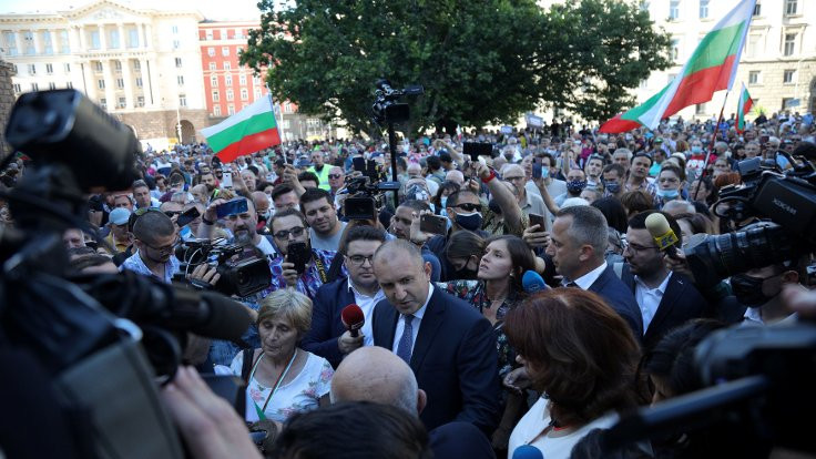 Bulgaristan'da cumhurbaşkanından hükümete istifa çağrısı