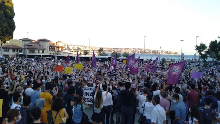 İstanbul'da 'Pınar Gültekin' protestosu