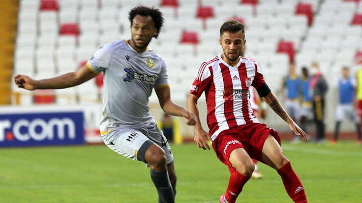 Sivasspor kendi sahasında yenildi: 1-0