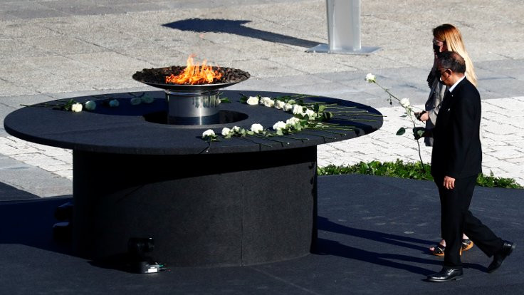 İspanya'da koronadan ölenler için tören