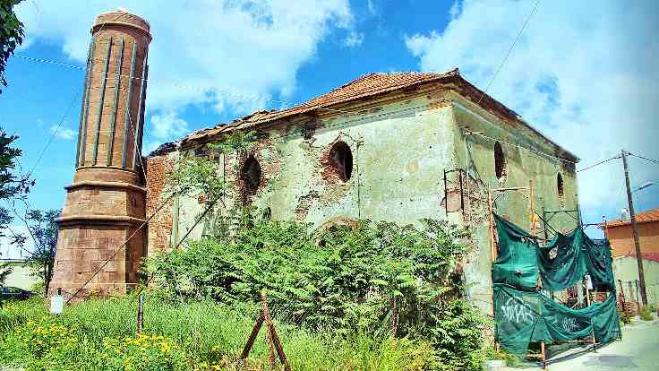 Yunan vali: Midilli'deki Valide Camii restorasyonu durdurulsun
