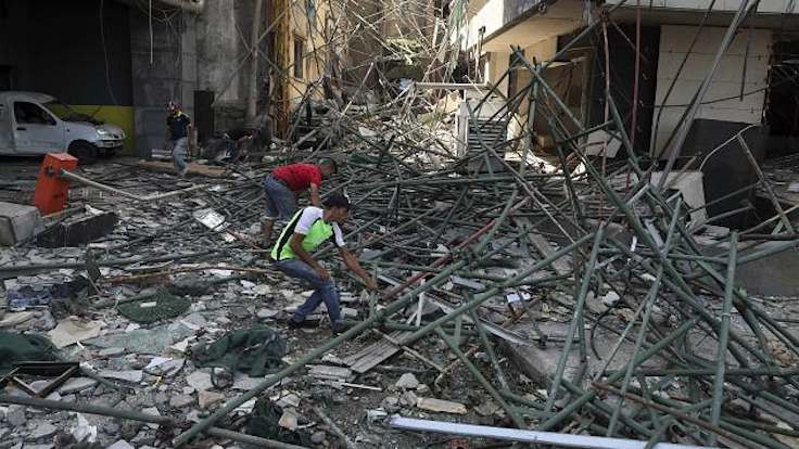 Beyrut'ta patlamanın etkilediği bölgelerde yağma ve hırsızlık başladı