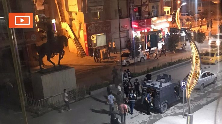 Hakkari'de gerginlik: Polis ateş açtı