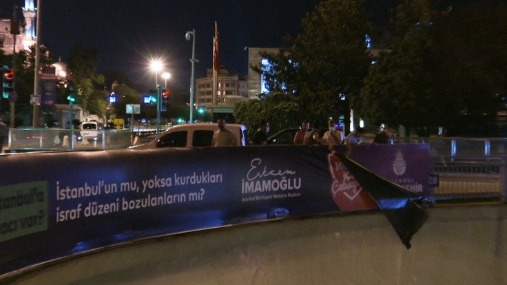İBB'nin sökülen Kanal İstanbul afişi sosyal medyada: O zaman buraya asalım