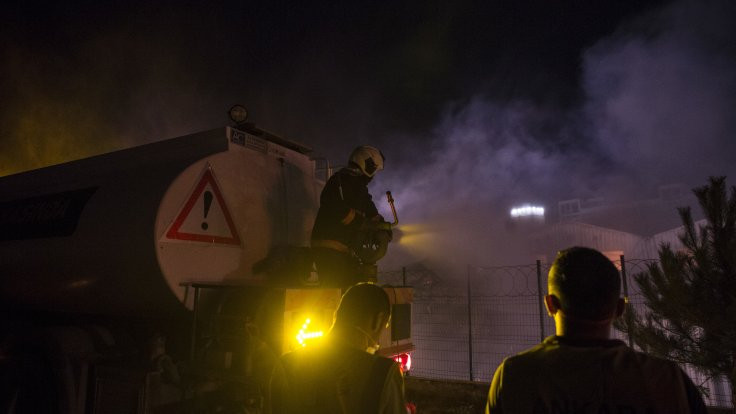 Ankara'da kargo deposunda yangın