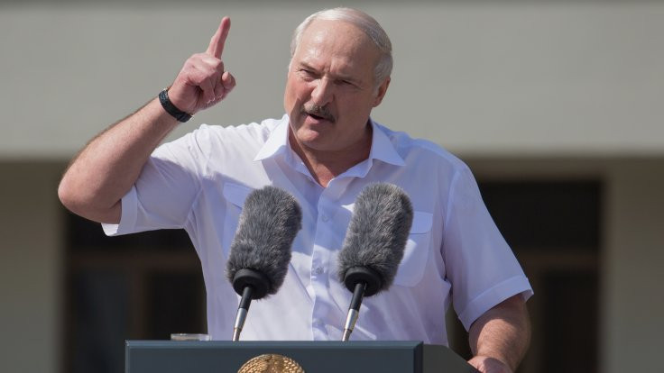 Lukaşenko anayasa referandumu önerdi