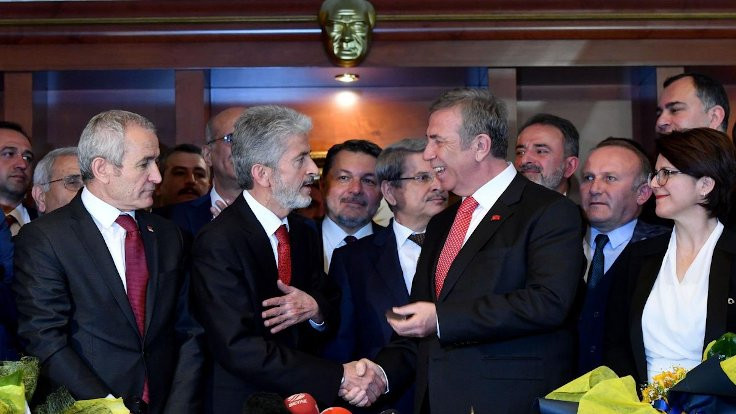 Yavaş'tan eski başkan Tuna'ya jest
