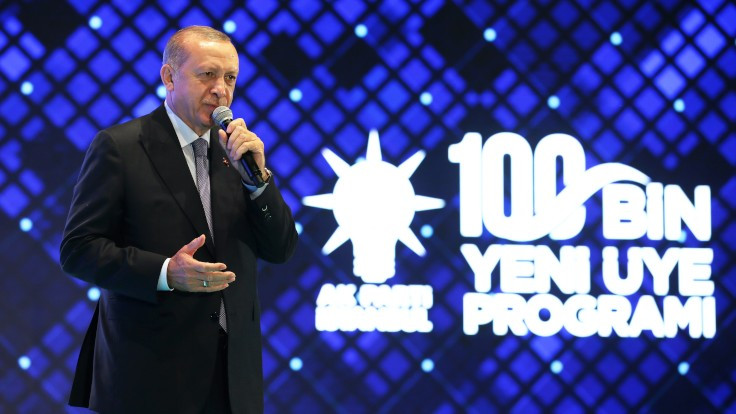 Erdoğan'dan Macron'a: Senin süren az kaldı