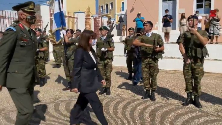 Eş zamanlı ziyaret: Hulusi Akar Kaş'ta, Yunanistan Cumhurbaşkanı Meis'te