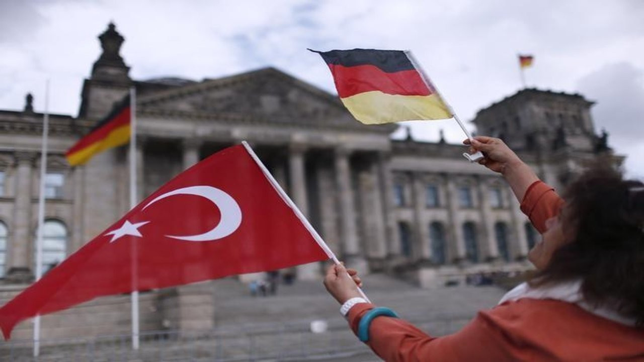 Alman Dışişleri raporu: Türkiye’de ifade özgürlüğü iptal