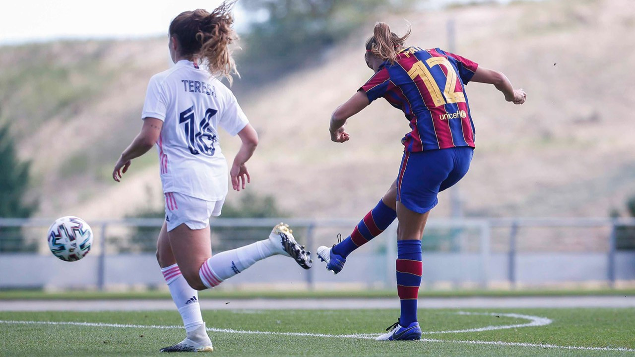 Kadın futbolundaki ilk El Clasico'da zafer Barcelona'nın