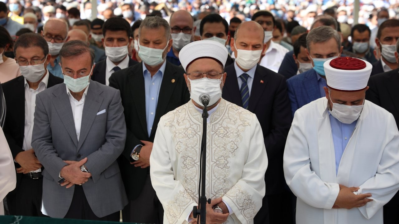 Mehmet Fırıncı'nın cenazesine Bakan Soylu ve Diyanet İşleri Başkanı Erbaş da katıldı