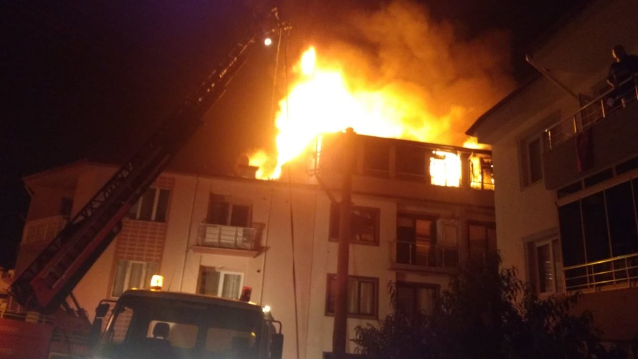 Kütahya'da yangın: Bir çocuk öldü