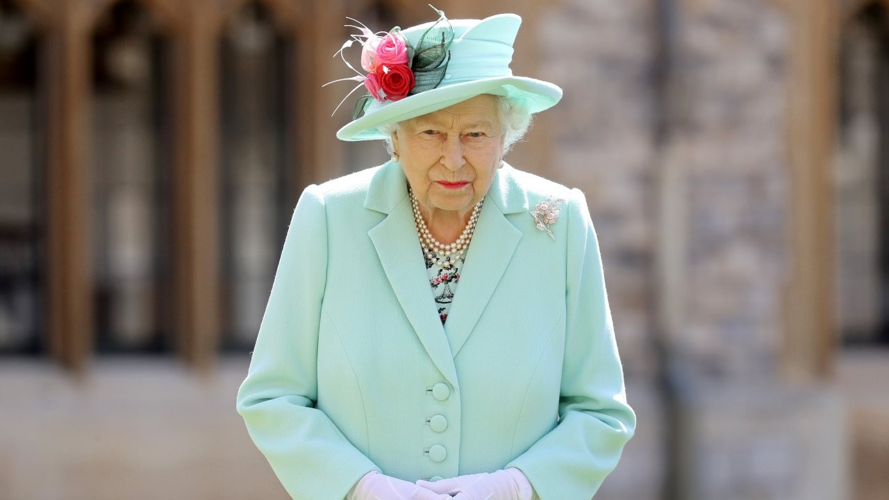 İngiltere Kraliçesi: Korona salgını medyanın önemini gösterdi
