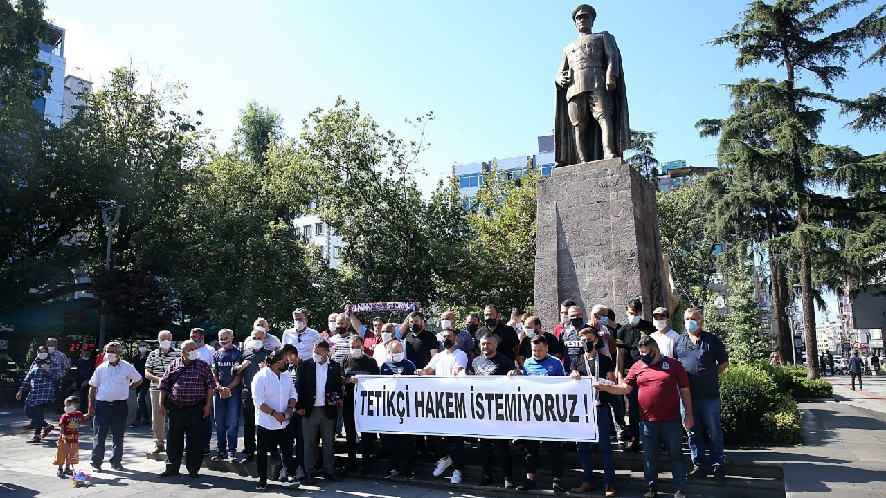 Trabzonspor taraftarlarından 'hakem hataları' tepkisi