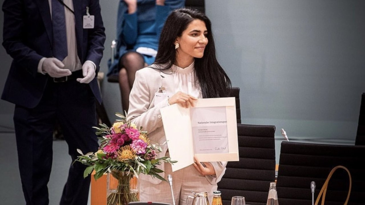 Rojavalı Kürt kadını Bijîn Hasan'a Almanya'dan ödül