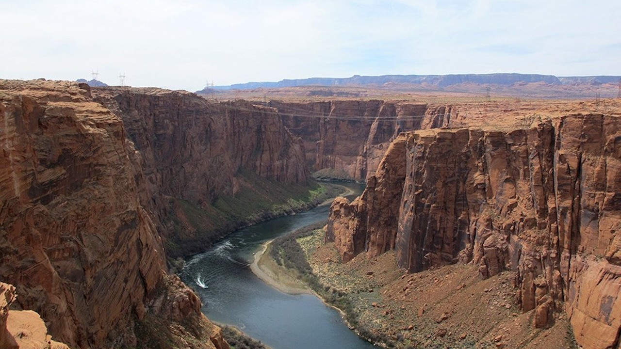 ABD'de fotoğraf çekerken kanyondan düşen kişi öldü