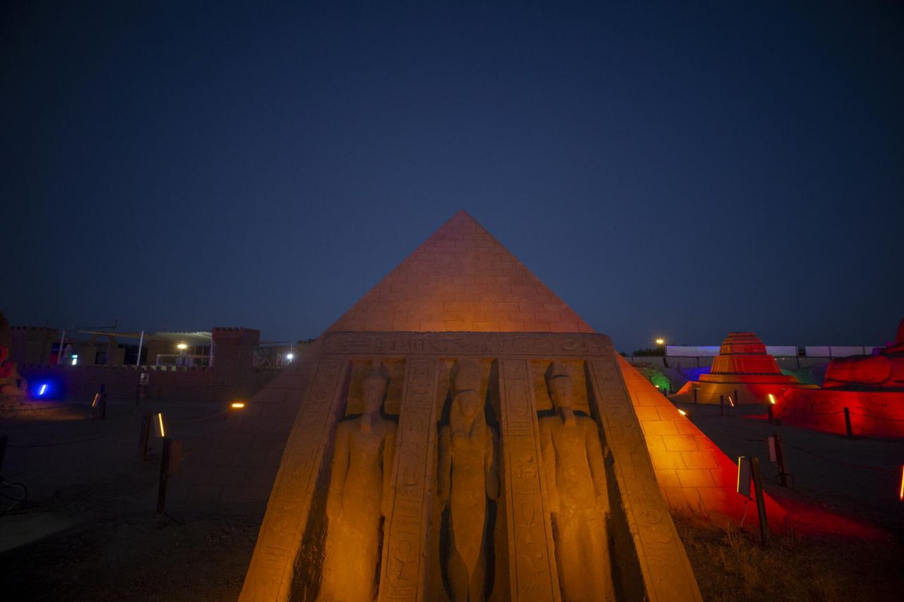 Kumdan Keops Piramidi için rekor başvurusu - Sayfa 2