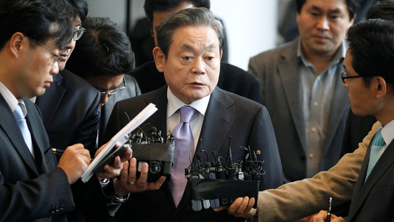 Samsung'un başkanı Lee Kun-hee öldü