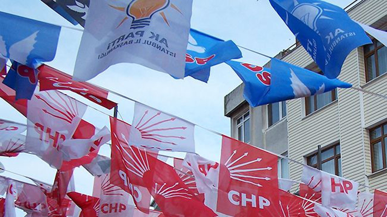 CHP'li ve DSP'li iki belediye başkanı AK Parti'ye geçti