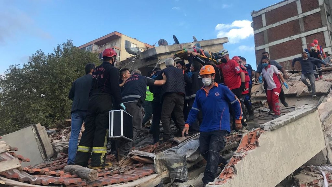 İzmir'de AFAD'ın ilk tespitleri: 6 ölü, 202 yaralı