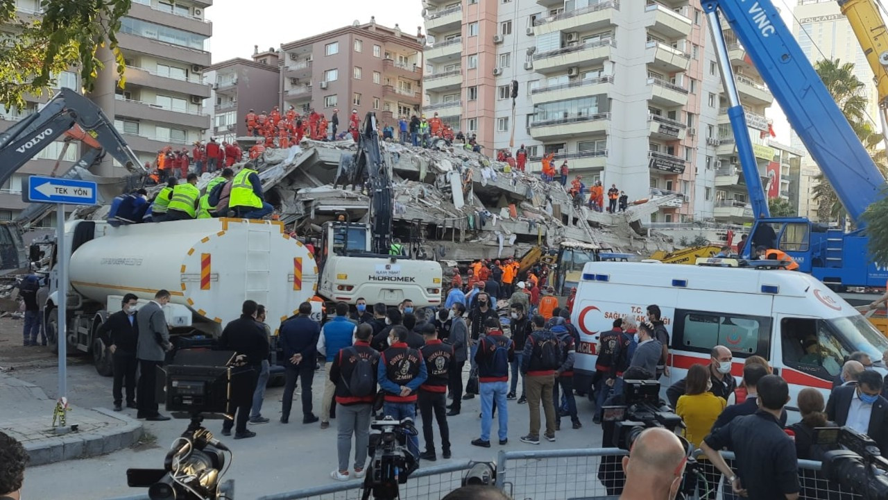 Manavkuyu'daki enkazda ikinci kişiye ulaşıldı
