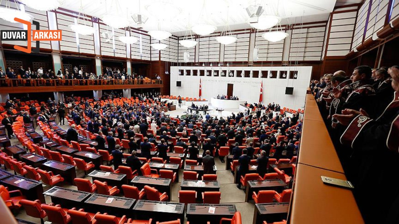 AK Parti'den 'Meclis'te oturmamıza gerek yok' önerisi