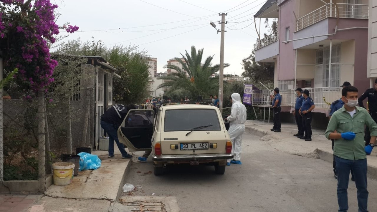 Mersin'de bir erkek 3 kadını öldürdü