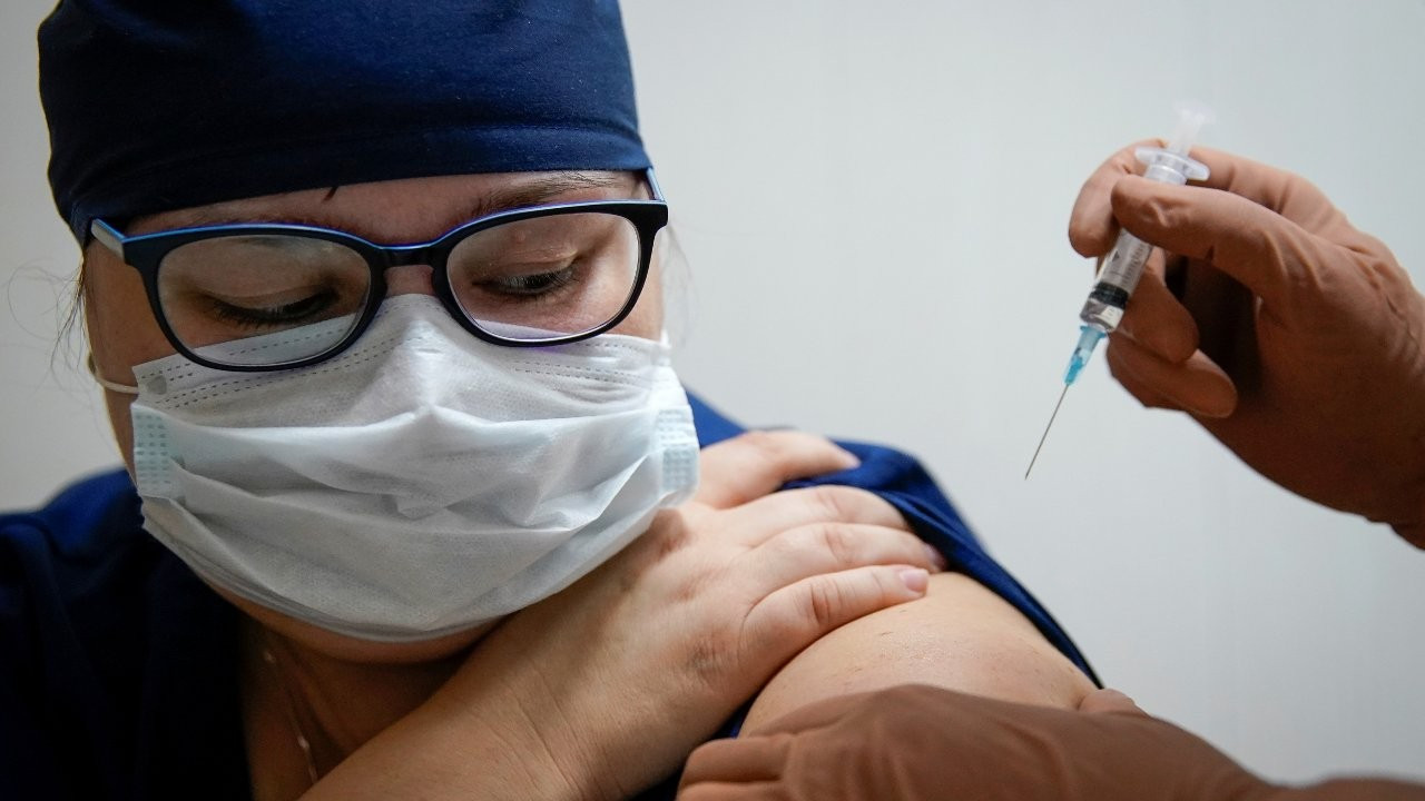 Rusya'dan soğuk zincir çözümü: 'Kurutulmuş aşı'