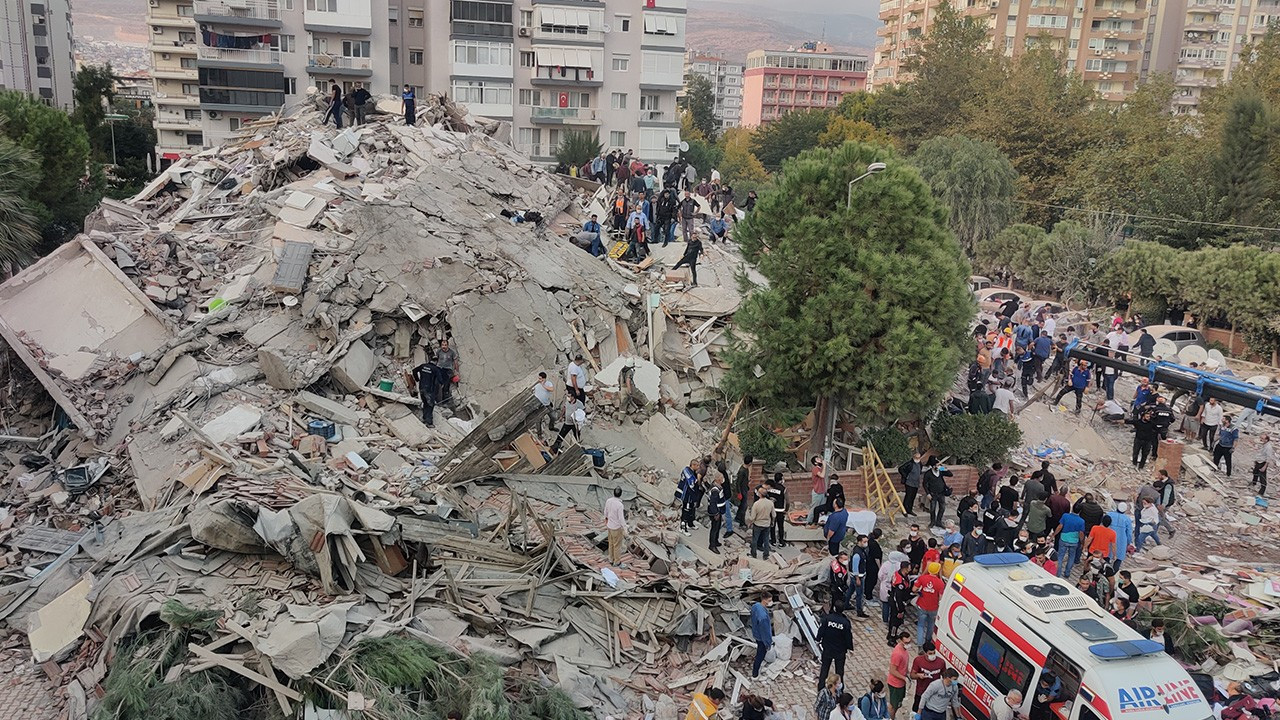 Halkevleri'nden deprem raporu: Merkez üssü Bayraklı'ya taşındı