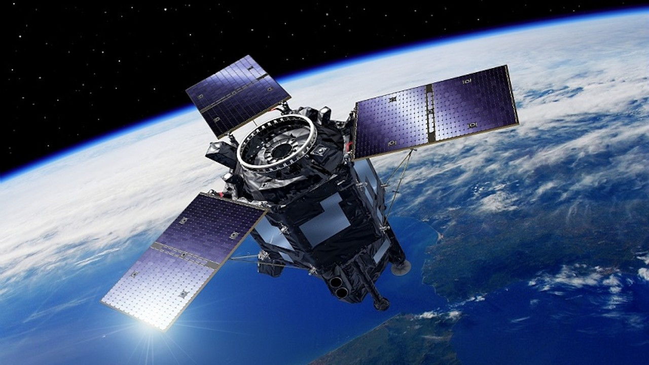 200 milyon euroluk İspanyol uydusu uzayda kayboldu   